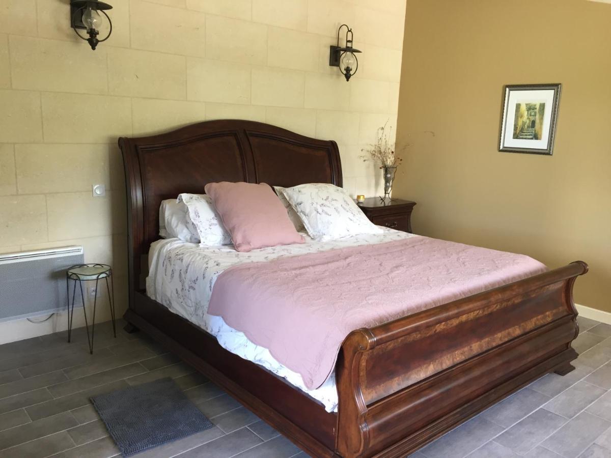 לינה וארוחת בוקר Pugnac Chateau Couchebout מראה חיצוני תמונה